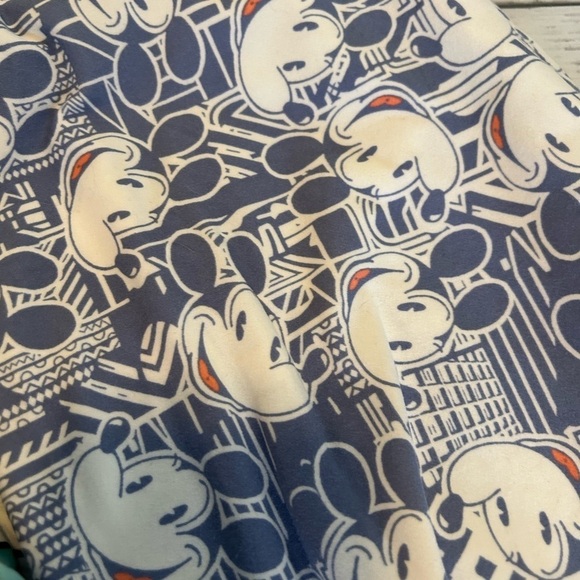 LuLaRoe Disney Collection Mickey Mouse TC Leggings lot of 2 - Picture 3 of 11